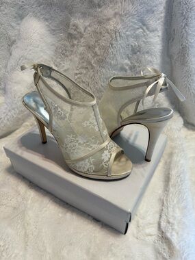 Caparros Elegant Women's Ivory Lace Peep-Toe Heels